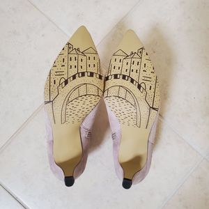 Bella Vita NWOT pink heeled suede booties